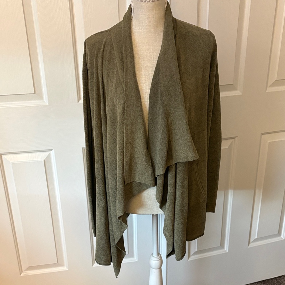 NWT Barefoot Dreams Open Drape Cardigan Sweater - Light Olive Green S/M